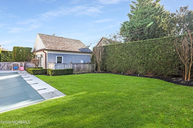 Building Photo - 101 Tuttle Ave