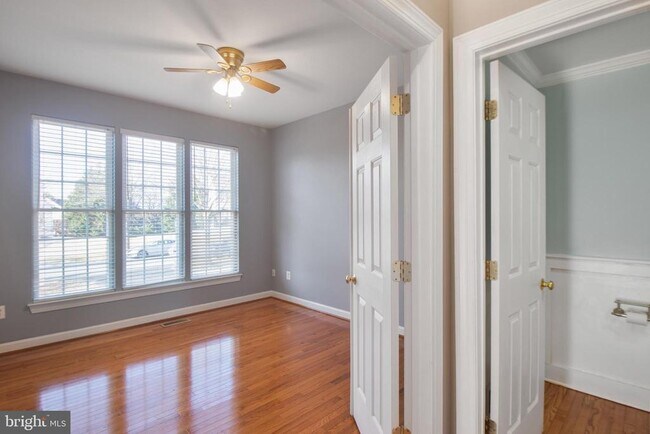 Building Photo - 15309 Lions Den Rd