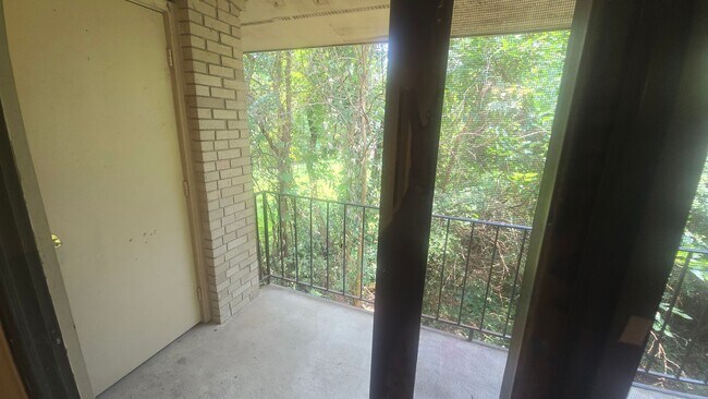 Building Photo - 109 Thornwell Ct