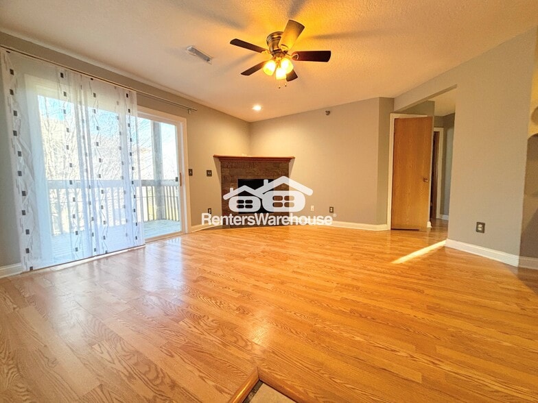 Building Photo - 10151 Sutton Pl