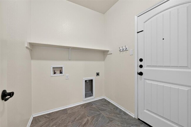 Building Photo - 1049 Clove Hitch Dr