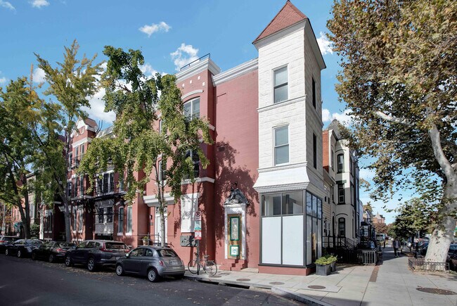 Building Photo - 1832 18th St NW