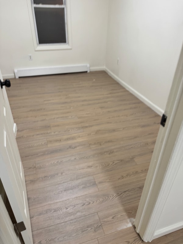 Building Photo - 587 Grove St