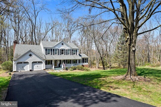 Building Photo - 980 Old Holly Dr