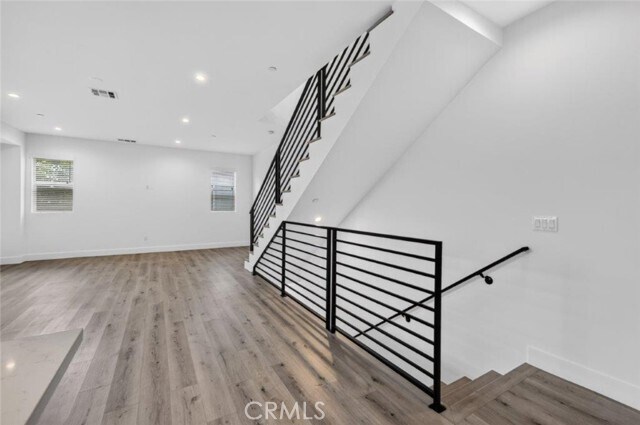 Building Photo - 10853 Otsego St