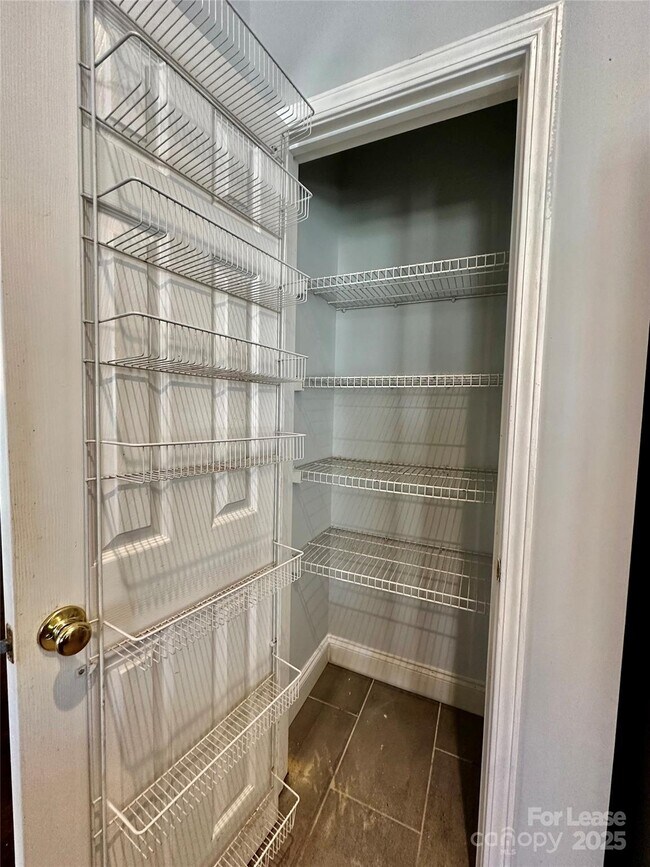 Building Photo - 11119 Amherst Glen Dr