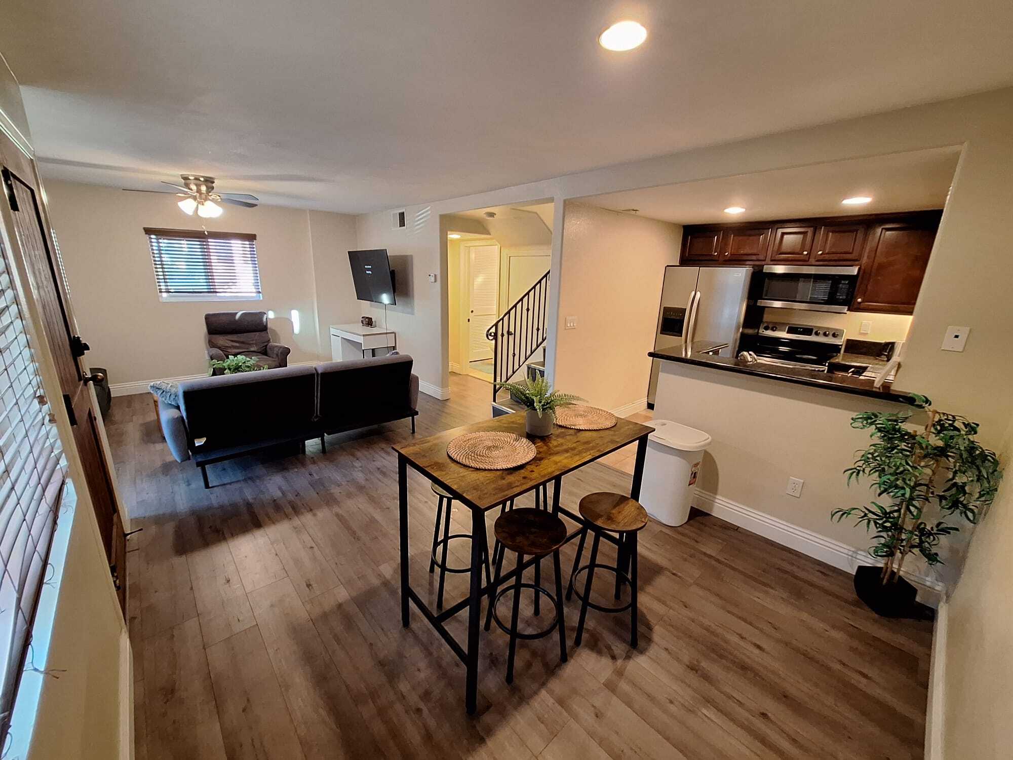 Building Photo - 3989 Nobel Dr