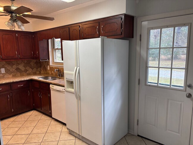 Building Photo - Spectacular