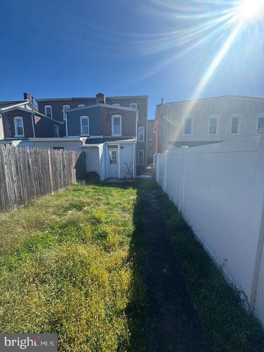 Building Photo - 405 Walnut St