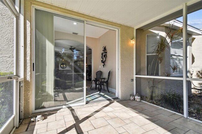 Building Photo - 1687 Starling Dr
