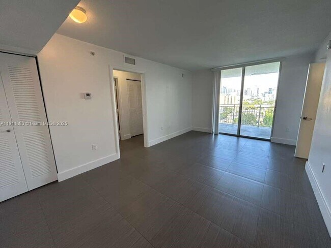 Building Photo - 219 NW 12th Ave