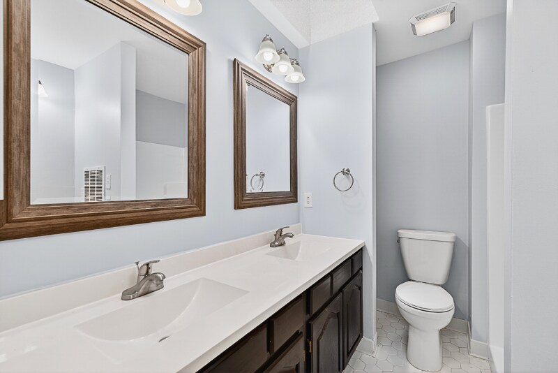 Building Photo - 4617 Fawnbrook Cir