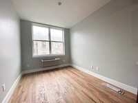 Building Photo - 2 bedroom in BRONX NY 10460