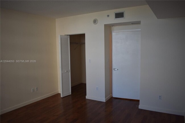 Building Photo - 325 S Biscayne Blvd