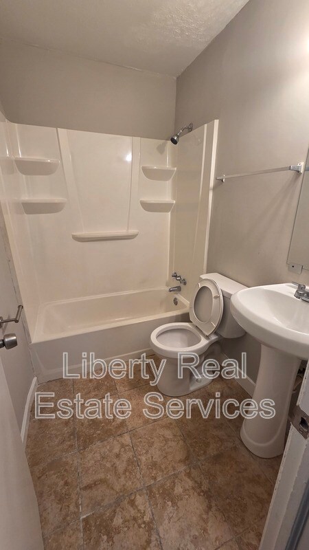 Building Photo - 3625 Belair Rd