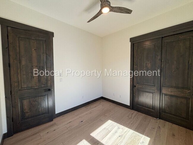 Building Photo - 2933 Portrush Dr