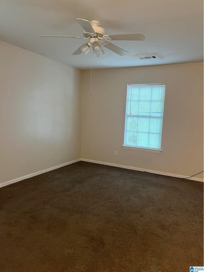 Building Photo - 319 Valley Crest Dr