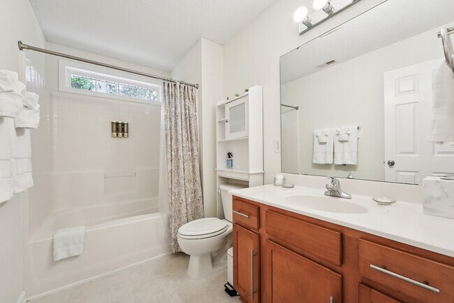 Building Photo - 2203 Elk River Dr