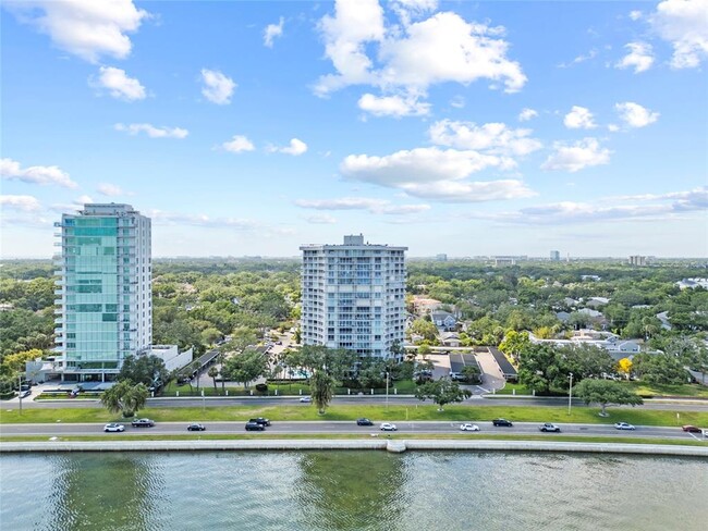 Building Photo - 2611 Bayshore Blvd