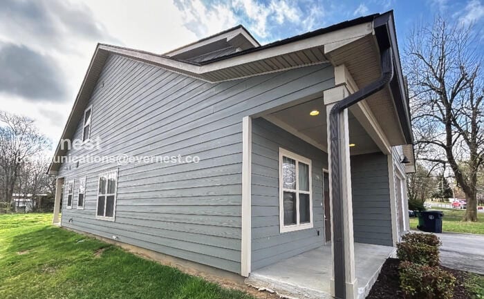 Building Photo - 1606 McBrien Rd