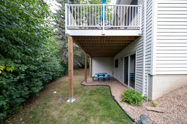 Building Photo - 407 Wood Way