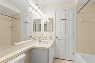 Building Photo - 18 E Springfield St