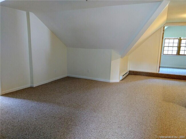 Building Photo - 22 Ingraham St