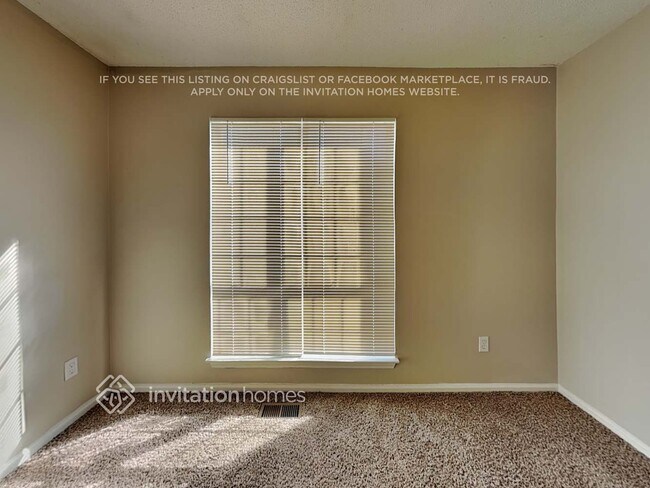 Building Photo - 112 Heathwick Dr