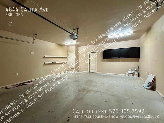 Building Photo - 4844 Califa Ave