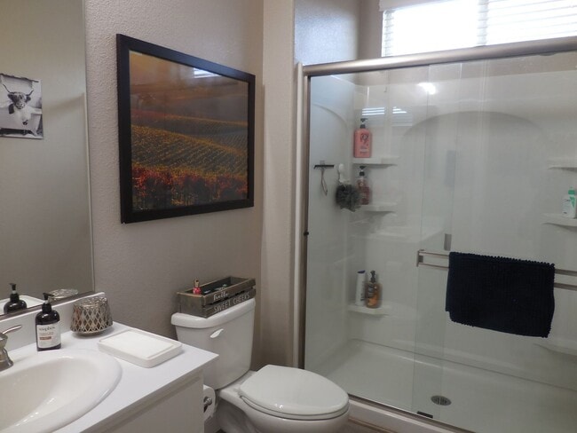 Building Photo - Spacious Single-Story Home with Pool, Solar & Outdoor Kitchen