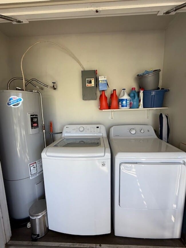 Building Photo - Pae Ko Gardens 2 Bedroom 1 Bath 2 assigned...