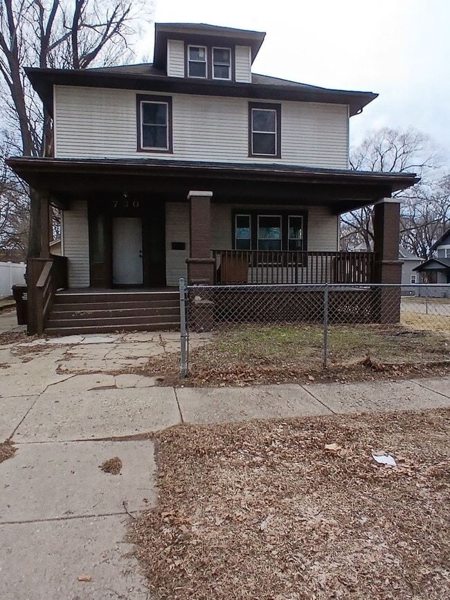 Building Photo - 730 Ashland Ave