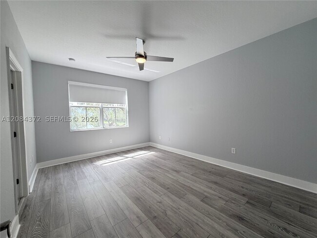 Building Photo - 2772 SW 121st Ave
