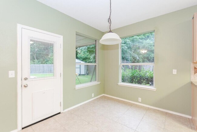 Building Photo - 6610 Treeline Dr