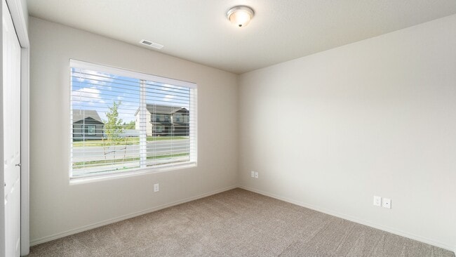 Building Photo - 3 Bedroom, 2 Bath Airway Heights Rancher that is less than 2 years old