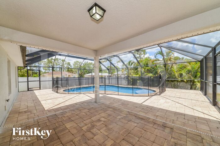 Building Photo - 3508 Donahue Ave