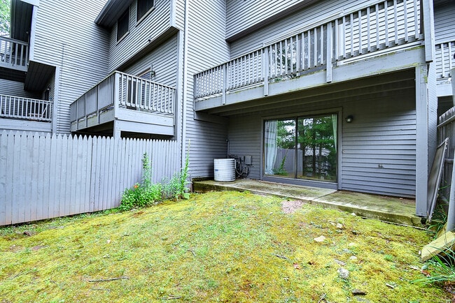 Building Photo - 298 Conestoga Way