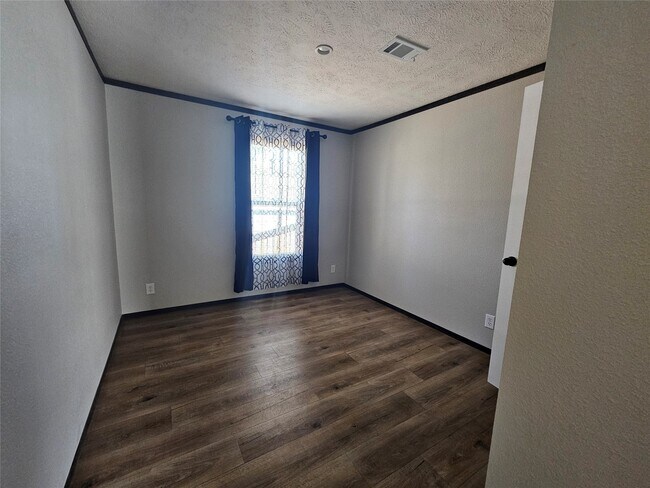 Building Photo - 16854 W Forrestal