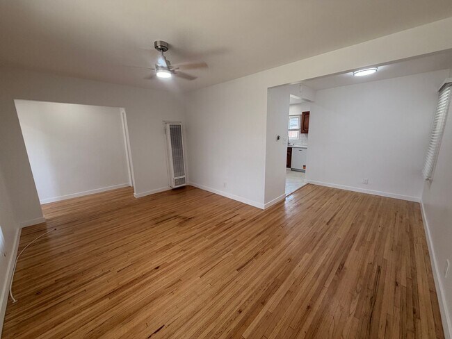 Building Photo - Remodeled 3 Bedroom Norwalk House For Rent!