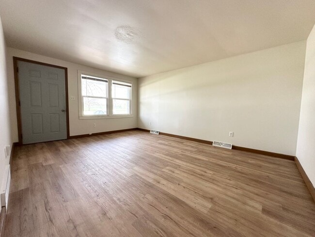 Building Photo - 2652 Sherry Ln