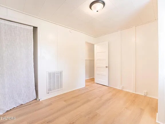 Building Photo - 502 Hayworth Dr
