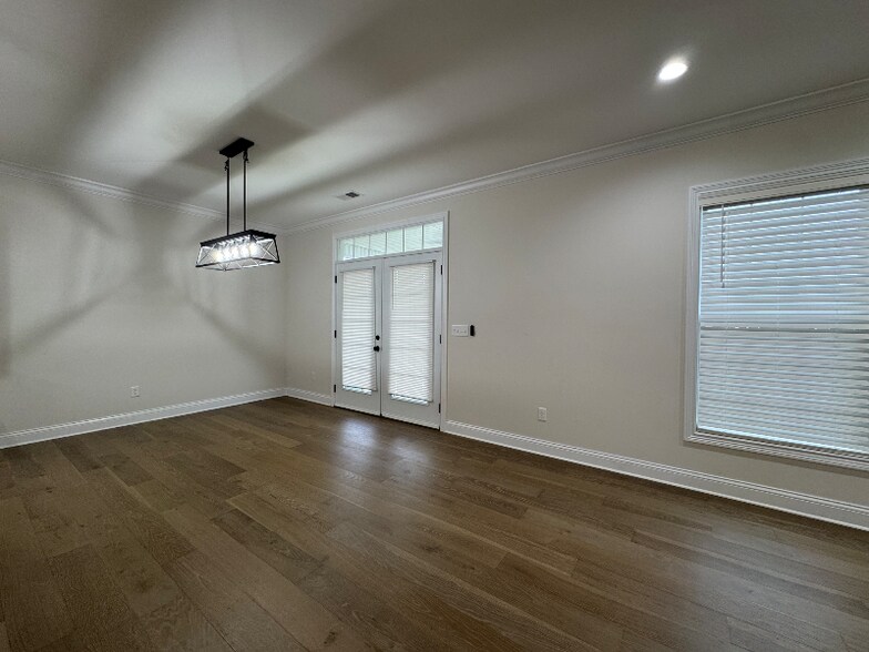 Building Photo - 119 Mount Moriah Blvd