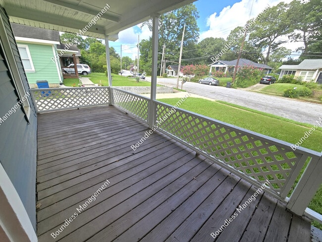 Building Photo - 2268 Newnan St
