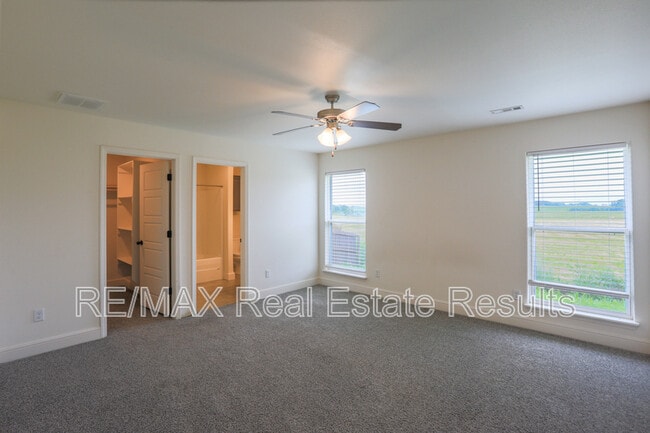 Building Photo - 501 NW 59th Ave