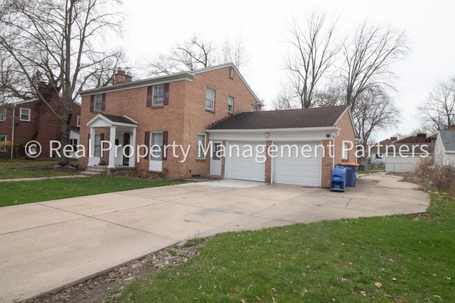 Building Photo - 2605 Evernia Ave SE