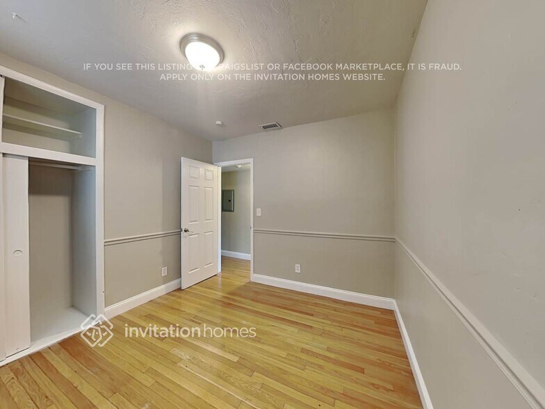 Building Photo - 7925 SW 22nd St