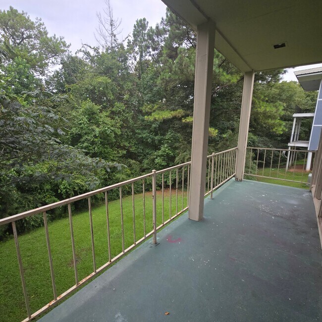 Building Photo - 360 Aquarius Dr