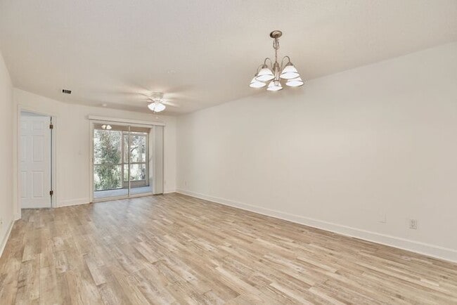 Building Photo - Spacious 3/2 Condo with a Cover Patio Area in the Desirable Palm Villas - Kissimmee!