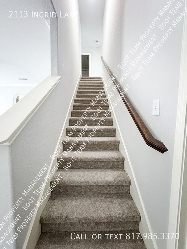 Building Photo - 2113 Ingrid Ln