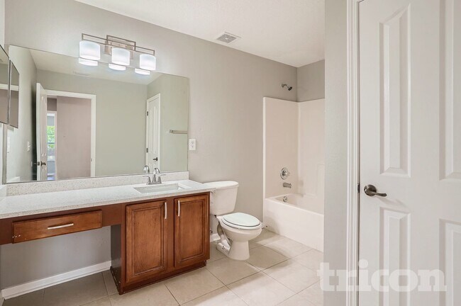 Building Photo - 10624 Bamboo Rod Cir